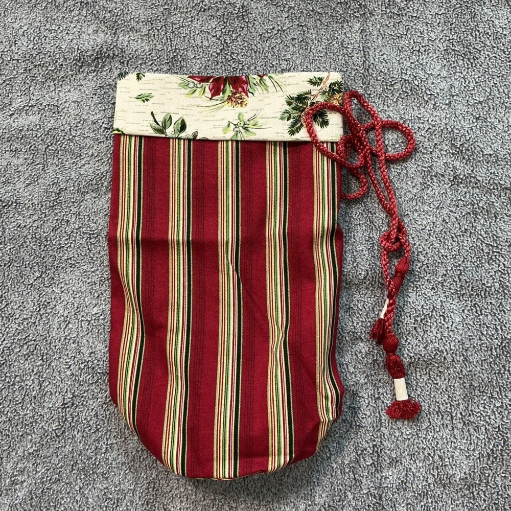 Longaberger Holiday Botanical Fabric Beverage Carrier Wine Gift Bag Red Tassel
